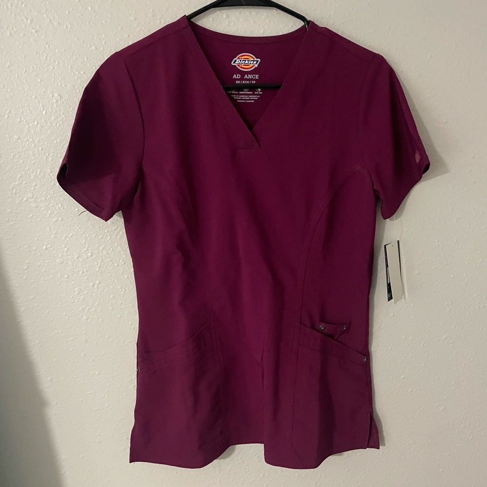 Dickies scrub top xs